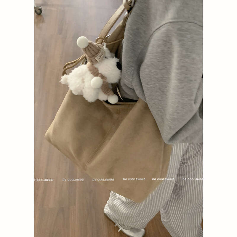 Autumn Suede Underarm for Women 2024 New Simple Tote designer bag Casual Large Capacity Shoulder Bag
