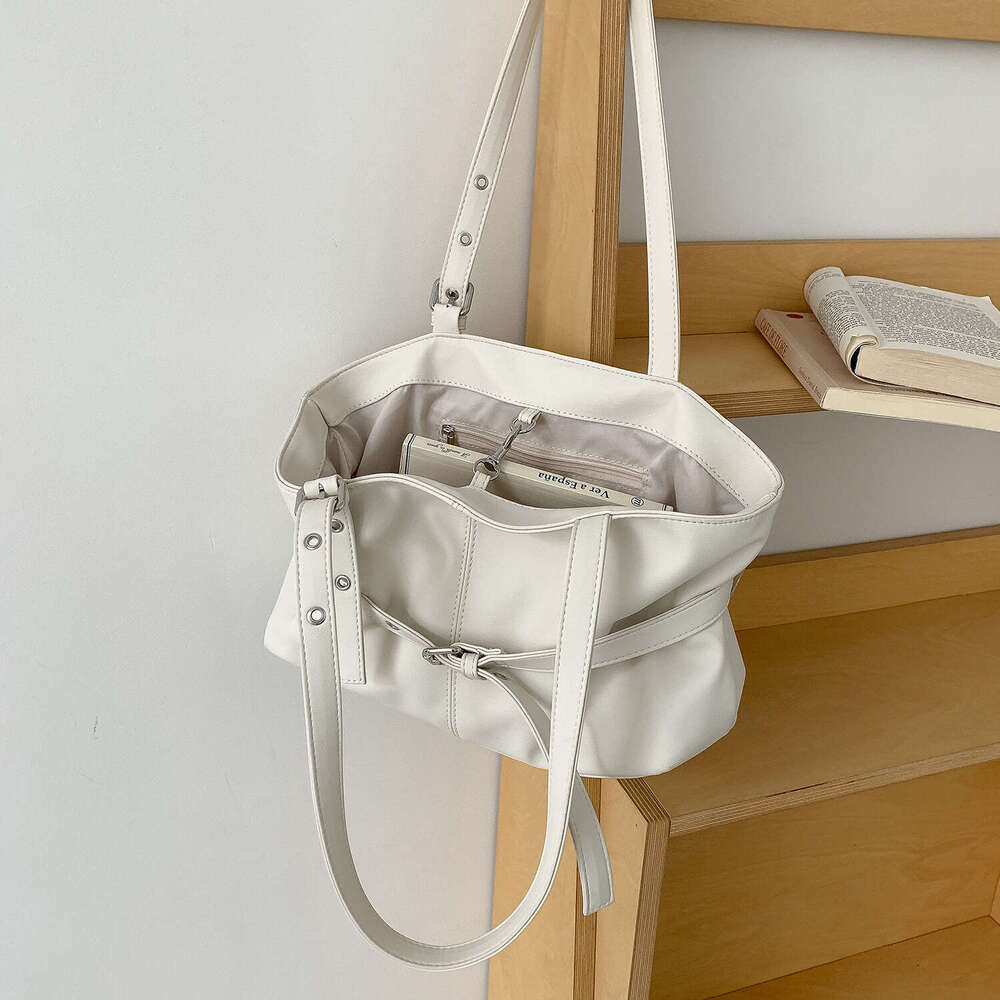 Free shipping fashion designer bag Luxury Korean Style High End Soft Loose Underarm Tote for Women Summer Large Capacity Fashion Commuter Shoulder Bag