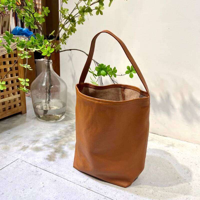 Designer bag Genuine leather women's large capacity commuting Tote high-quality cowhide bucket bag one shoulder handbag