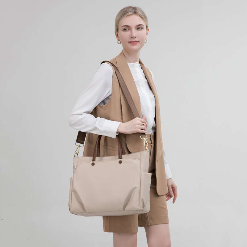 Women's Laptop 2025 Thickened Anti-Collision Briefcase Handheld Large Capacity 15.6inch Oxford Cloth Tote Bag