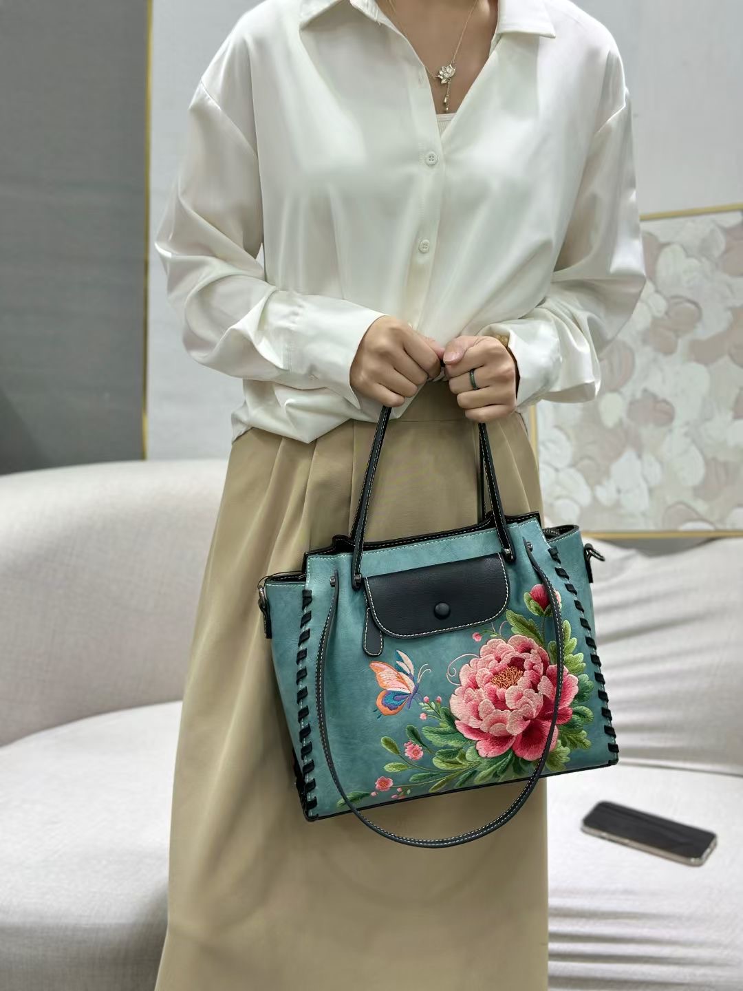 RH8890 Chinese Floral - Embroidered Handbags designer bag Support customization