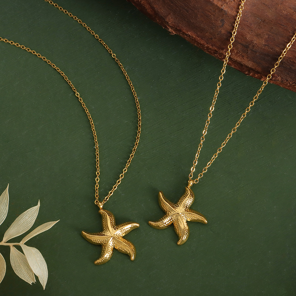 Boho Gold Starfish Necklace, Textured Sea Creature Pendant Chain, Beachy Jewelry Gift for Her for Women