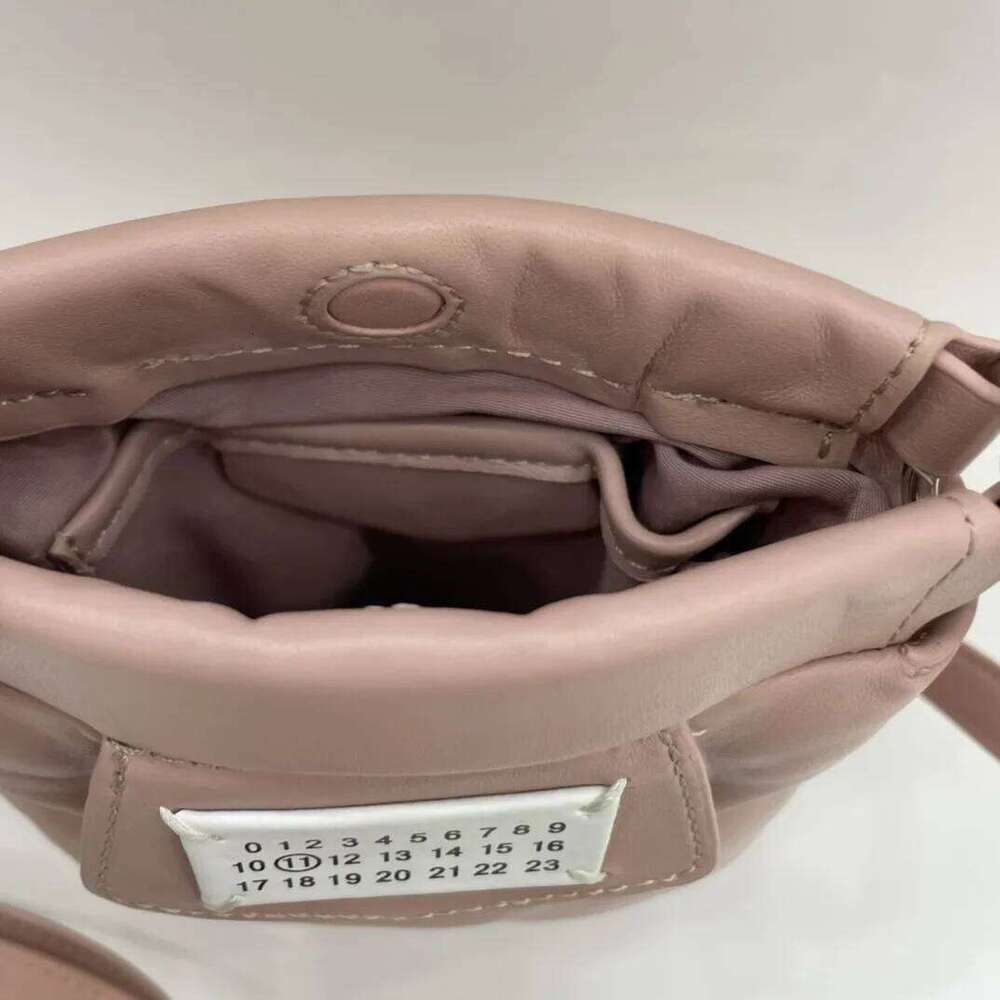 Fashionable Versatile Trendy Soft Fresh Crossbody Genuine Leather Mobile Phone Bag ### 2024 New Women's Cr