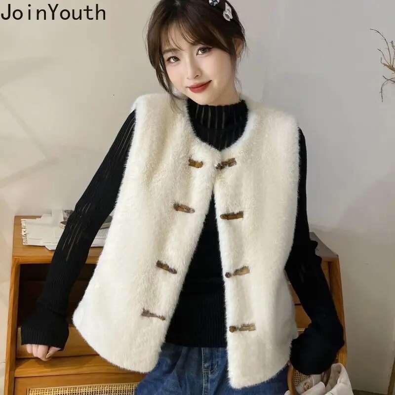 Autumn Winter Vest Women Lamb Wool Vintage Waistcoat 2025 Ropa Mujer Single Breasted O-neck Thicked Warm Fashion Tanks Jackets