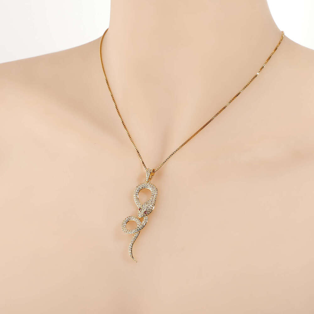 Unique Zircon Inlaid Snake Pendant Fashion Trend Gold Necklace Clavicle Chain