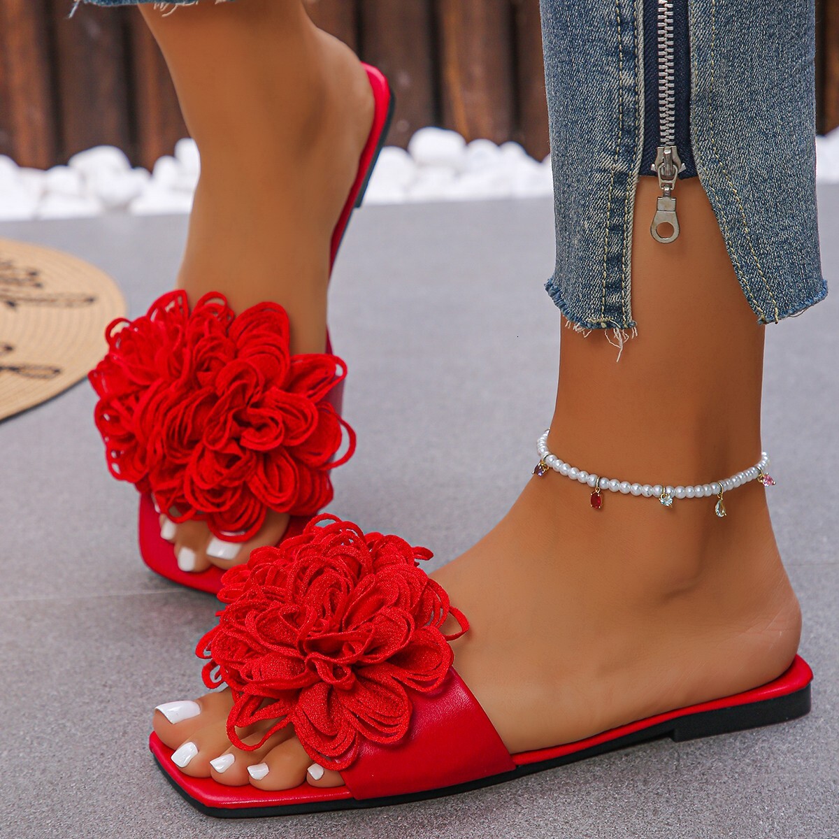 Luxury Brand Designer Shoes Sandals Wholesale Summer Sandals 2025 Spring Summer New European And American Beach Shoes Casual Outdoor Floral Flat Slipp