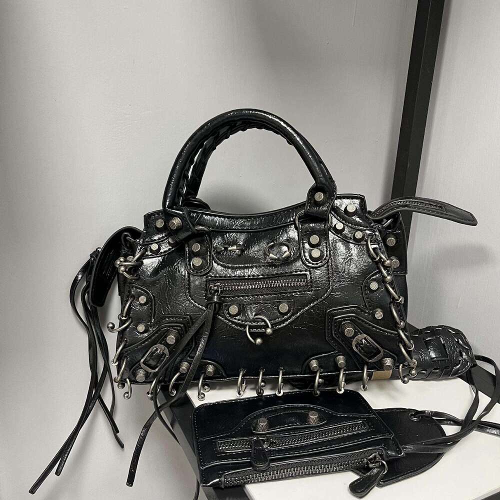 New Style Safety Pin Perforated Multi Stud Personality Rivet Motorcycle Sweet Cool Underarm Niche PU Shoulder Hot Girl Bag