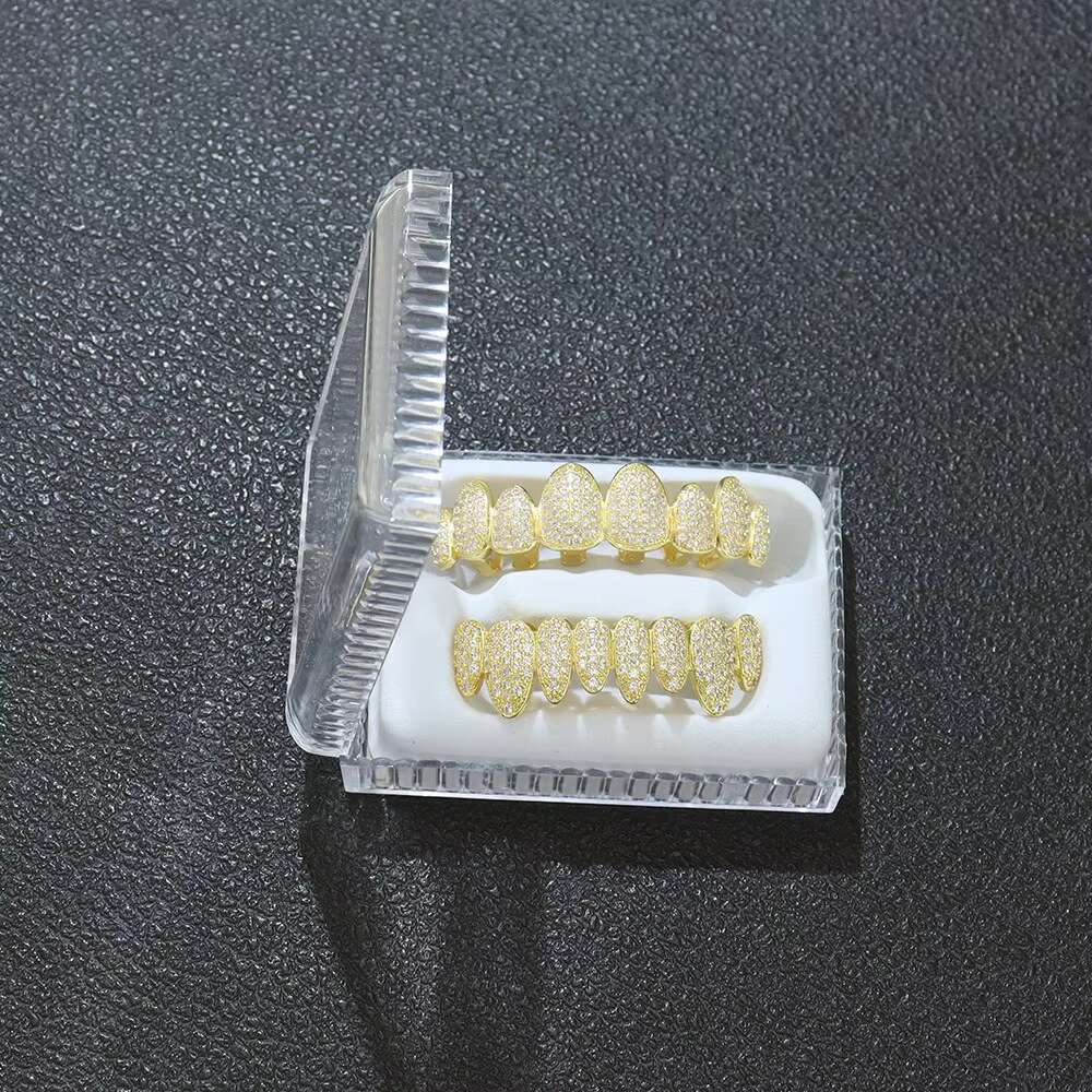 Custom Diamond Grillz Hip Hop 18K Gold Plated Iced Out Moissanite Diamond Grillz for Teeth