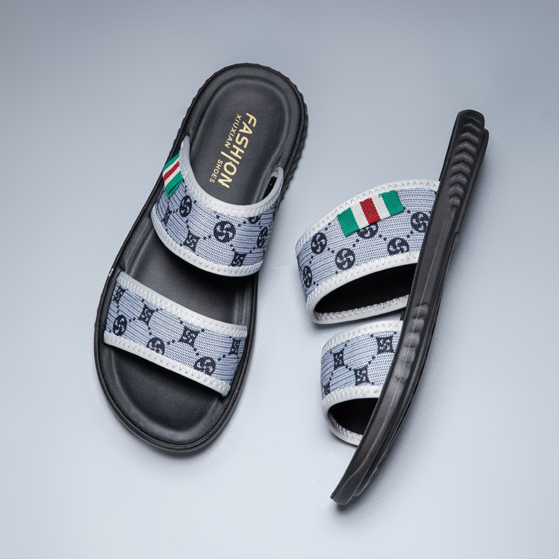 Designer's summer new flip-flops, outdoor trendy men's sandals, casual slippers, breathable canvas men's shoes, cross-border Free Shipp