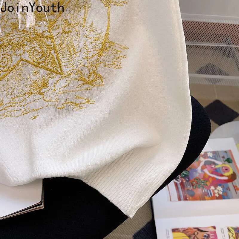 Woman Tshirts 2025 Shirts for Women O-neck Sleeveless Knitted Tops Ropa Mujer Chic Embroidery Korean Temperament Summer T-shirt