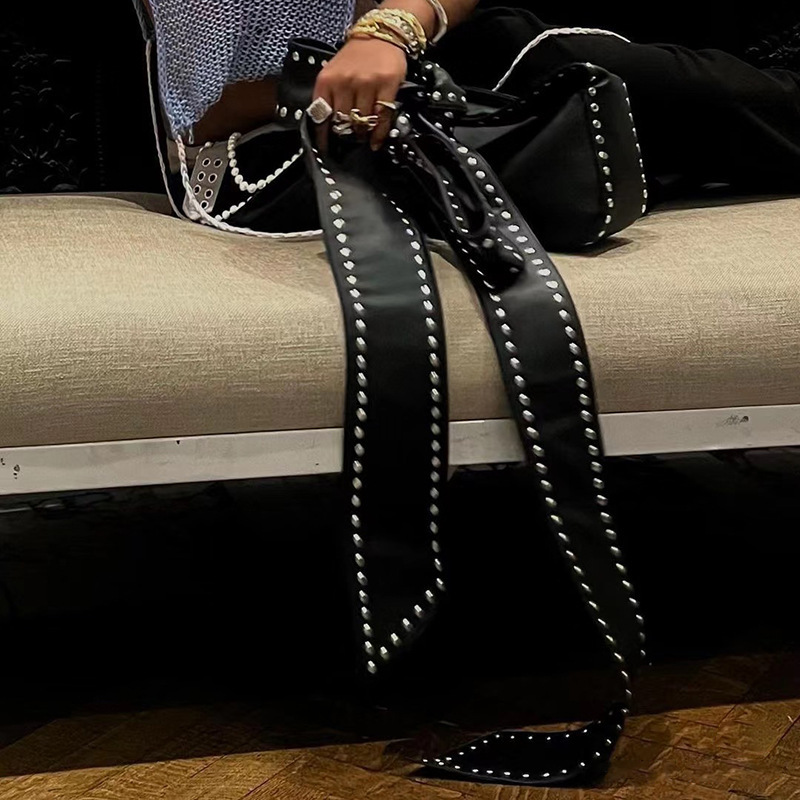 Free shipping designer bag Ins Internet Celebrity Street Style Blogger Same Style Casual Rivet Bowknot Handbag Underarm Bag Hot Girl Women Bag Persona