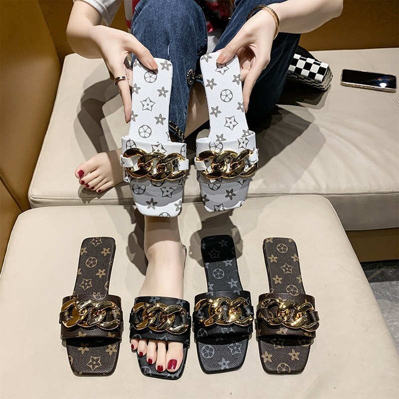 Luxury Brand Designer Shoes Sandals Women's Outdoor Slippers With Metal Chain, New Niche Design, Casual Square Toe Beach Sandals