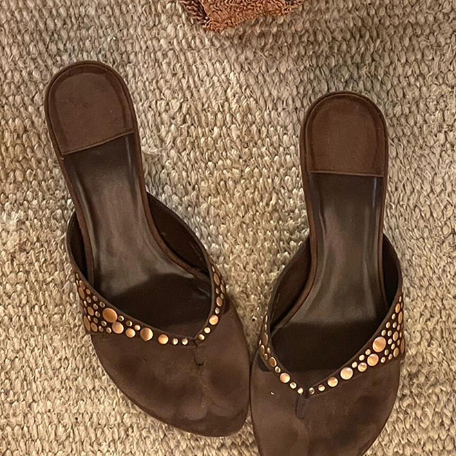 Luxury Brand Designer Shoes Sandals 2025 New High-End European And American Style Rivet Toe Post Sandals Suede High Heel Slippers For Women Summer Out