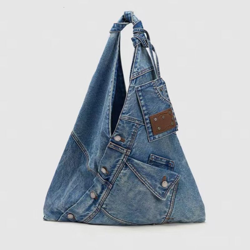 Free shipping designer bag Casual Large Capacity Bag for Women 2025 New Lightweight Versatile Washed Denim Tote Bag Commuter Shoulder Bag Lazy Style
