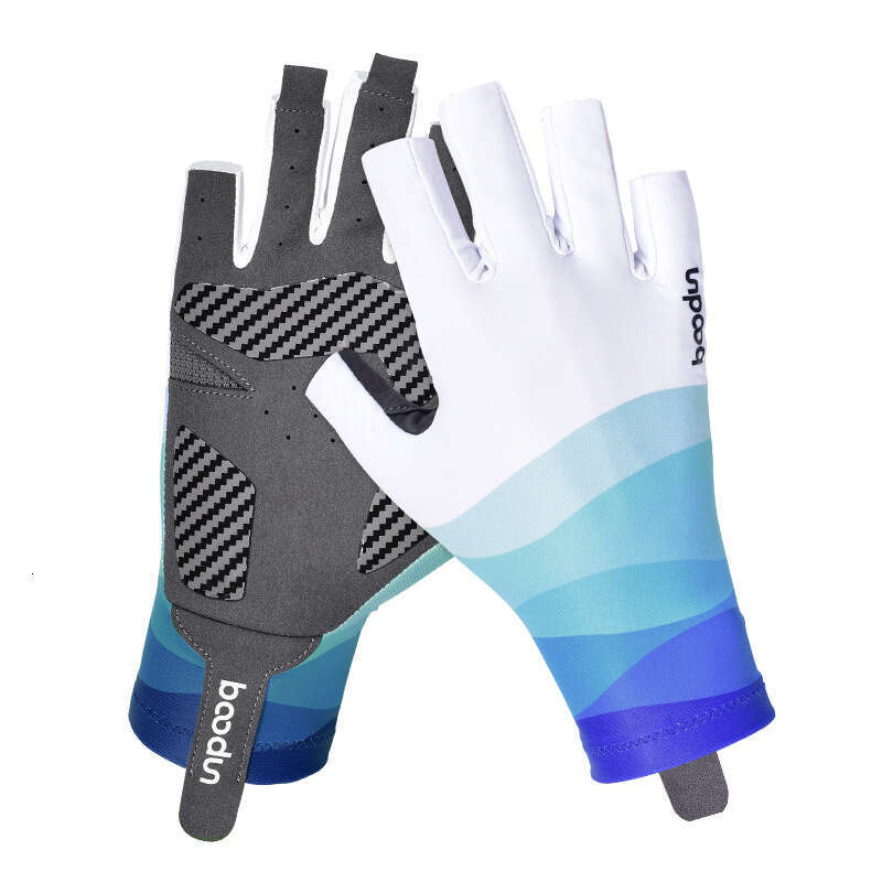 New outdoor fishing gloves in spring and summer refer to silicone non-slip Luya gloves.