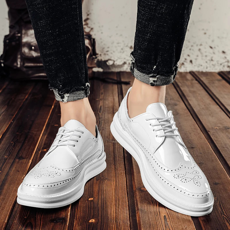 Fashion Derby Leather Men Shoes White Brogue Lace Up Solid Simple Dress Business Casual Party Wedding Flat For Man 250612