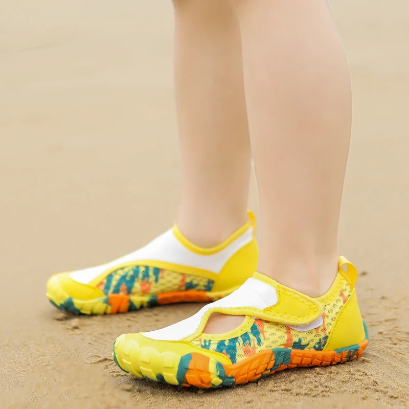 Childrens Water Shoes Light Breathable Beach Swimming Surf ShoesKids Sneakers 250612