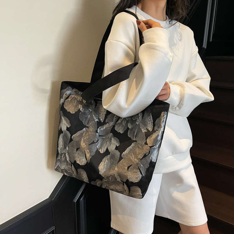High-End Versatile Tote Summer New Butterfly Print Korean Fashion Large Capacity Commuter Shoulder Bag
