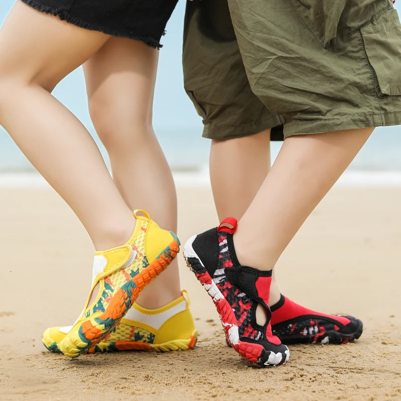 Childrens Water Shoes Light Breathable Beach Swimming Surf ShoesKids Sneakers 250612