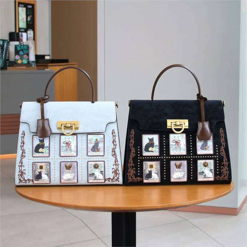 2025 New Women's Fashion Niche Design Light Large Capacity Commuter Handbag Single Shoulder Tote Bag