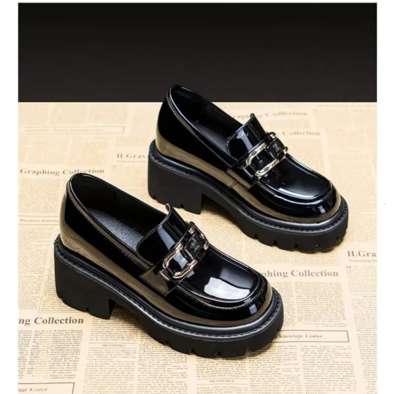 Women Derby Shoes Autumn Slip on Casual Sports Loafers Fur Clogs Thick Sole Shallow Mouth Round Toe British Style 250612
