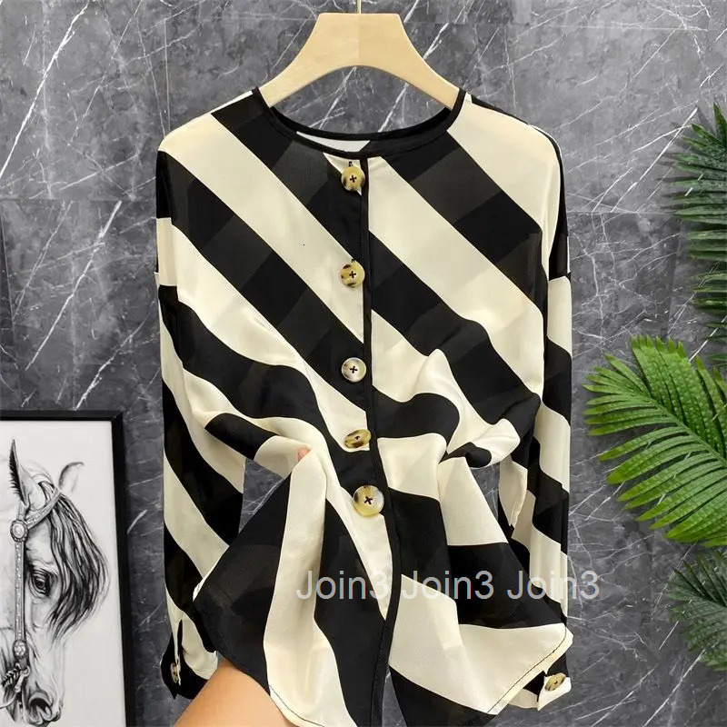 Blouse Women Fashion Striped Long Sleeve Shirts 2025 Blusas Mujer De Moda Vintage Korean Tops O-neck Single Breasted Blouses