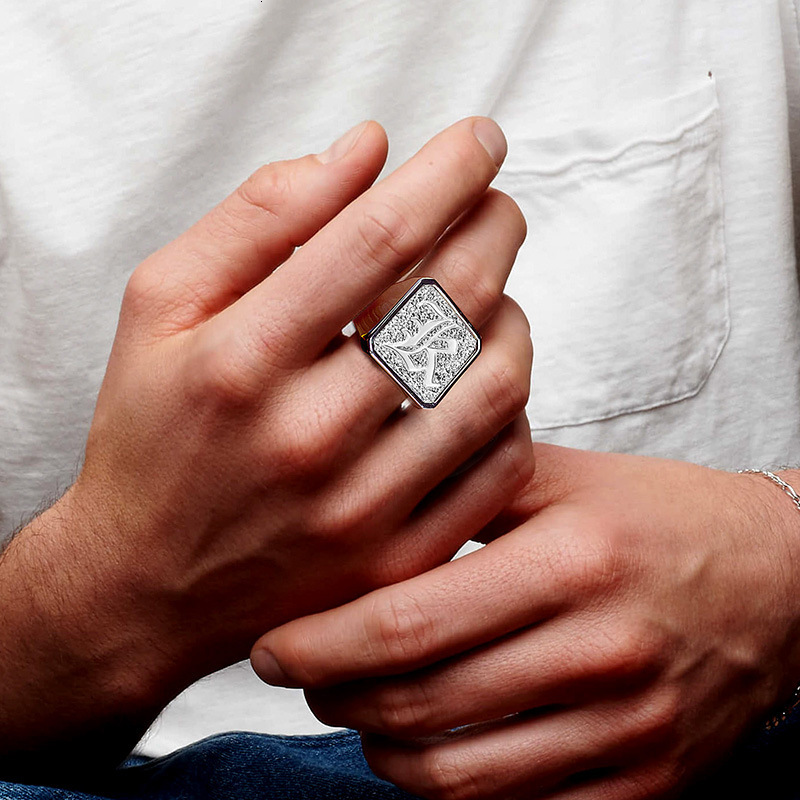 Bold Men's Diamond Inlaid Hip Hop Fashion Personalized Wide Band Ring Trendy Accessory