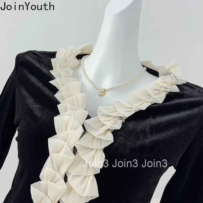 Vintage Blouses 2025 Women Clothing V-neck Long Sleeve Slim Fit Velvet Shirts Camisas De Mujer Fashion Korean Blouse Tops Female