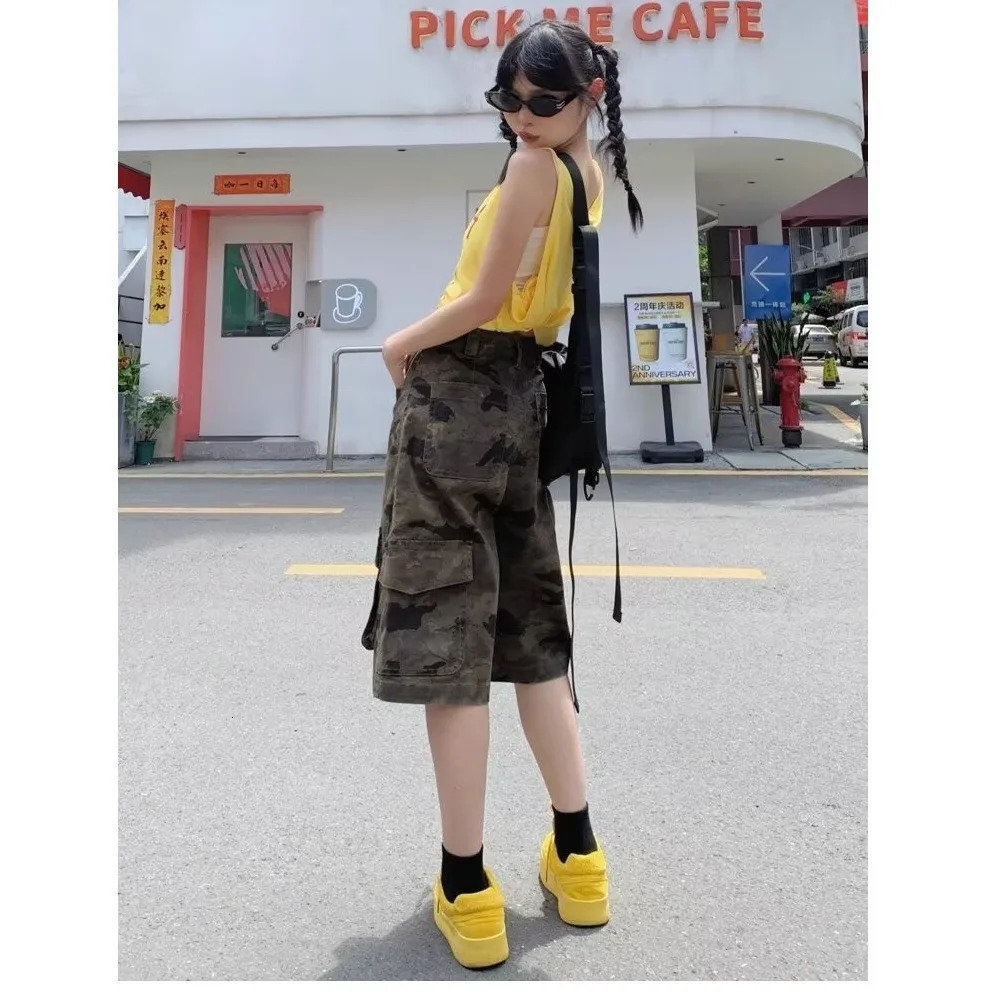 DM High Street Mens Denim Cargo Pants Camouflage Multi-pocket Straight Loose Trousers Wide Leg Male Jeans Summer 250617