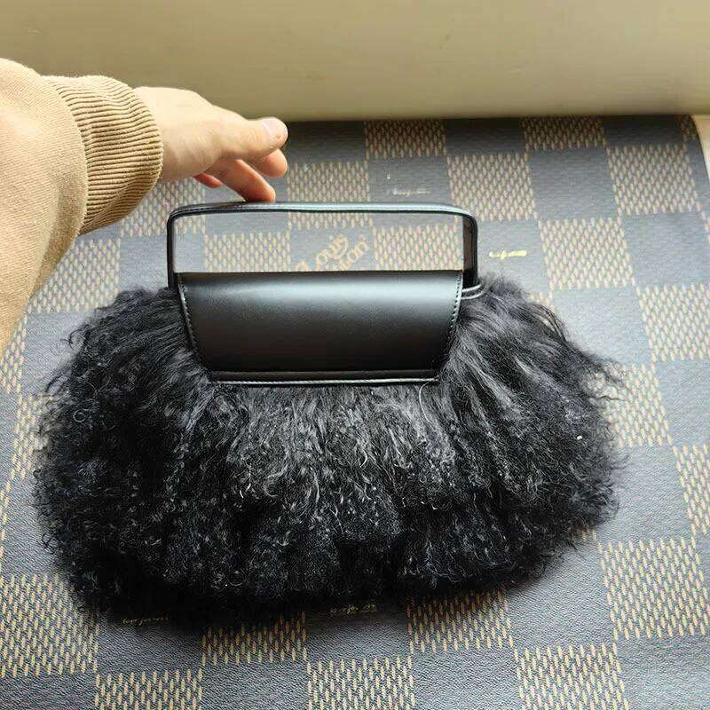2025 Autumn/Winter Fuzzy Lambskin Bag Tassels: Luxurious Fashion Leather Handbag With Fur And Veet Trim