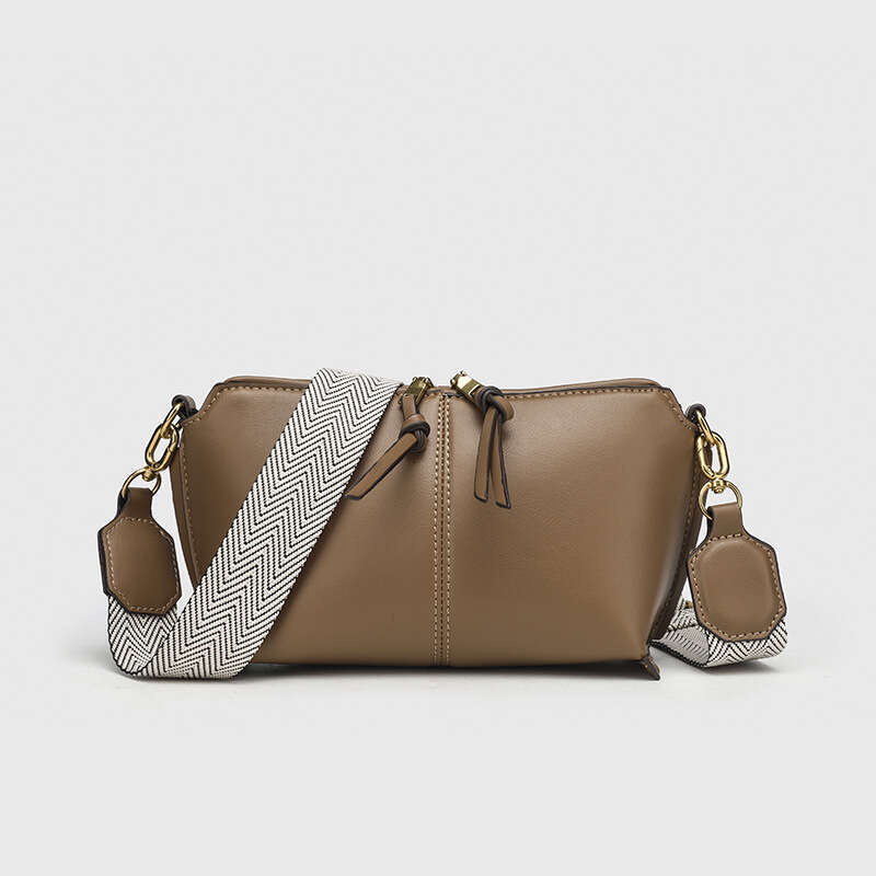 Z Brand Shell 2025 New Women's Simple Crossbody Versatile Fashion Commuter Shoulder Small Bag
