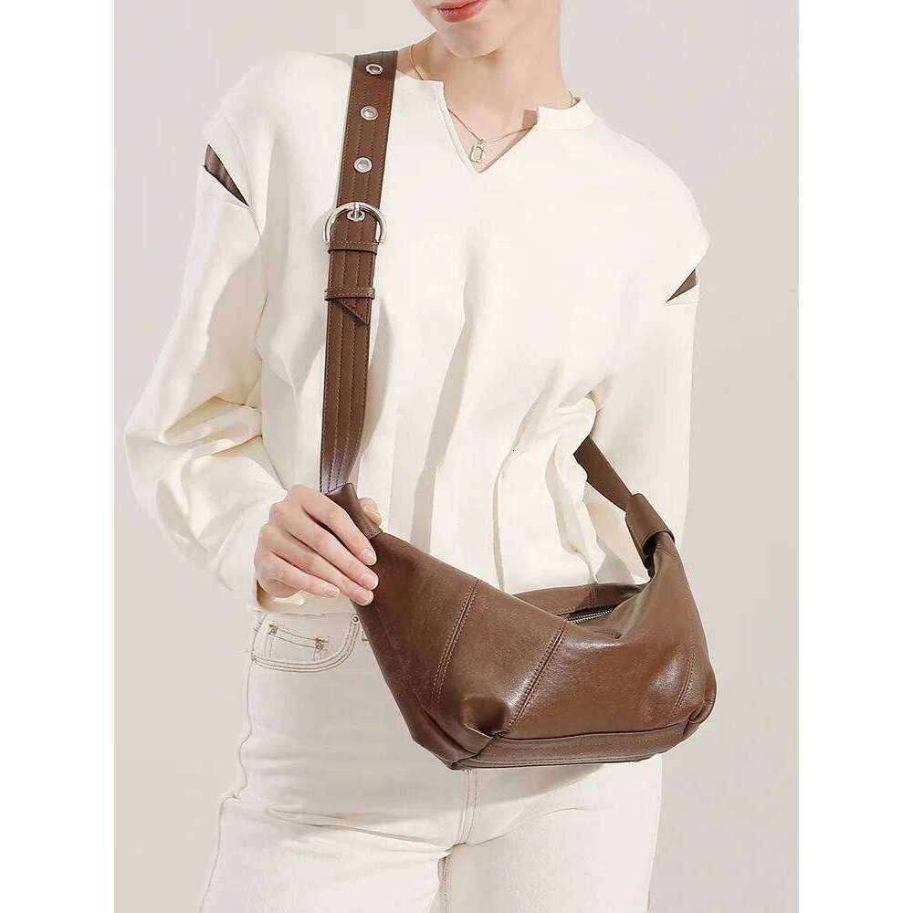 YANATARI Dumpling Leather Soft Leather Large Capacity Minimalist Crossbody Bag Women Female Fashion 2025/06/22