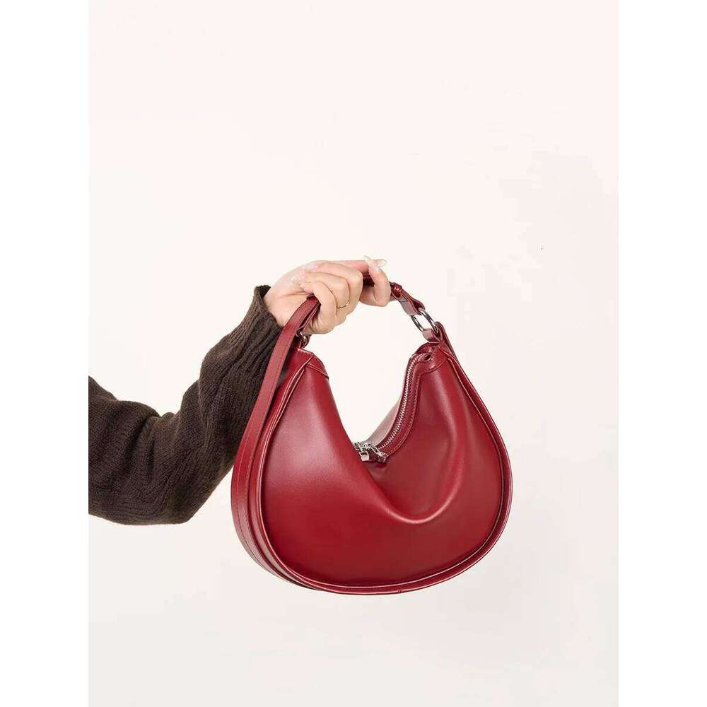 100% Genuine Leather Crescent Handbag Women 2025 New Simple High Quality Shoulder Crossbody Bag Commuter