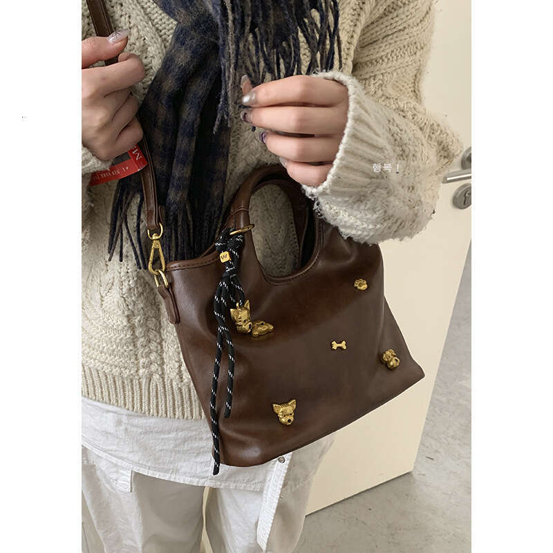 designer bag Korean Style Handheld Fashion Basket Women's 2024 Winter New Simple Shoulder Niche Crossbody Bag