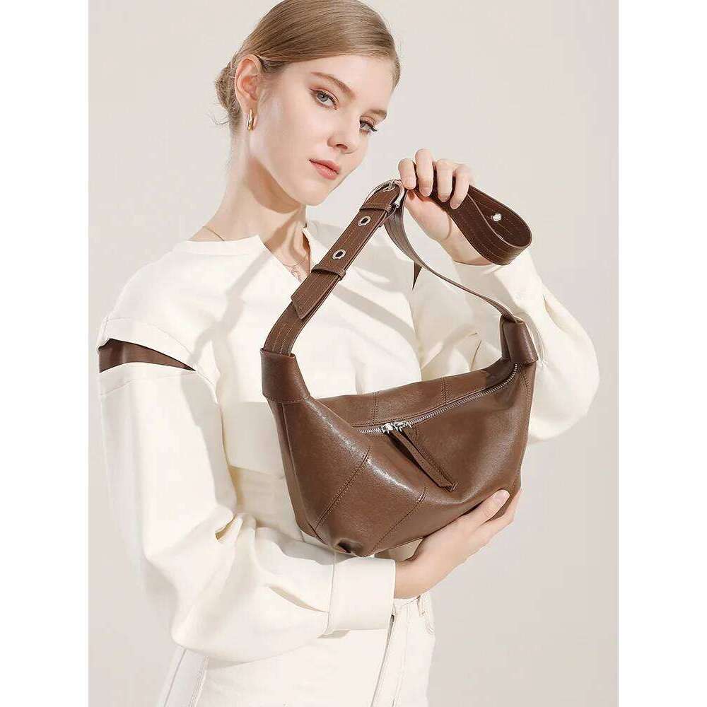 YANATARI Dumpling Leather Soft Leather Large Capacity Minimalist Crossbody Bag Women Female Fashion 2025/06/22