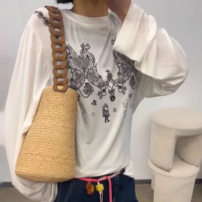 Free shipping designer bag Large Capacity Straw Woven Bag for Travel Commuting and Tourism Women Bucket Woven Bag 2025 Shoulder Bag Summer Straw Bag