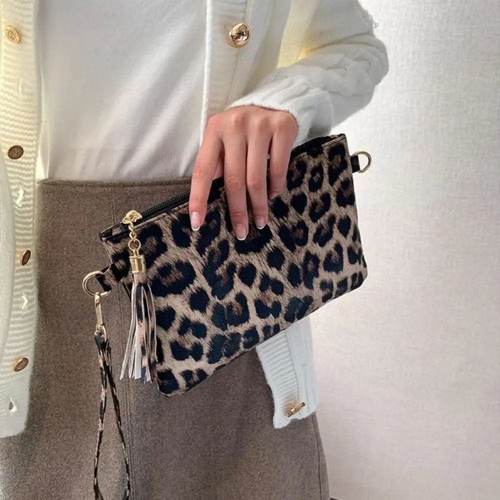 Large Capacity Women Handbag Leopard print Cow print Envelope Wristlet Bag PU Briefcase 250617