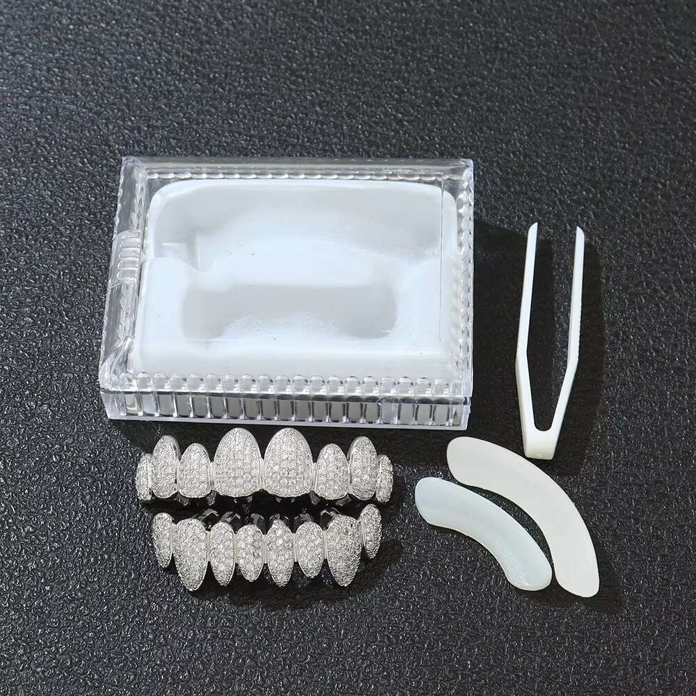 Custom Diamond Grillz Hip Hop 18K Gold Plated Iced Out Moissanite Diamond Grillz for Teeth