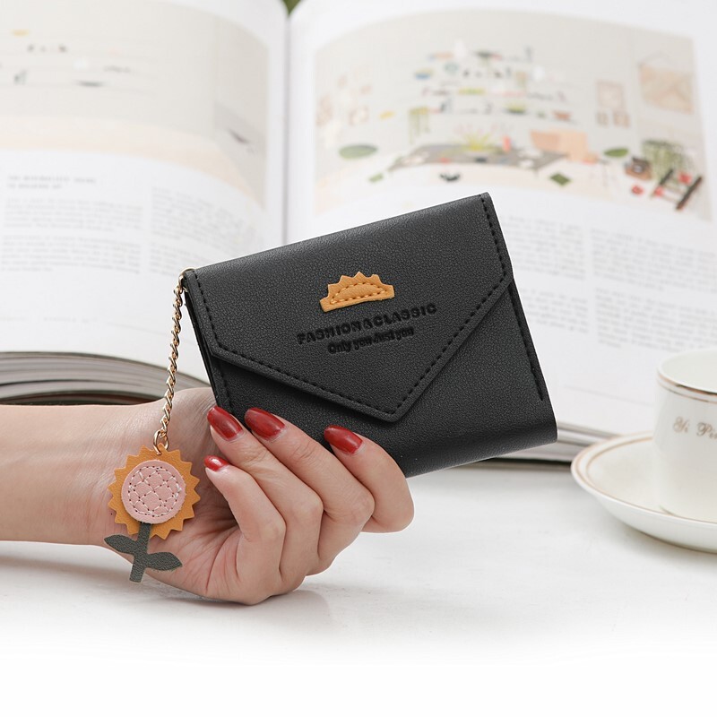 New Wallet Women Luxury Wallet Travel Fashionable Genuine Leather Mini Snap Multiple Card Slots Black Card Holder Cash Compartment Short