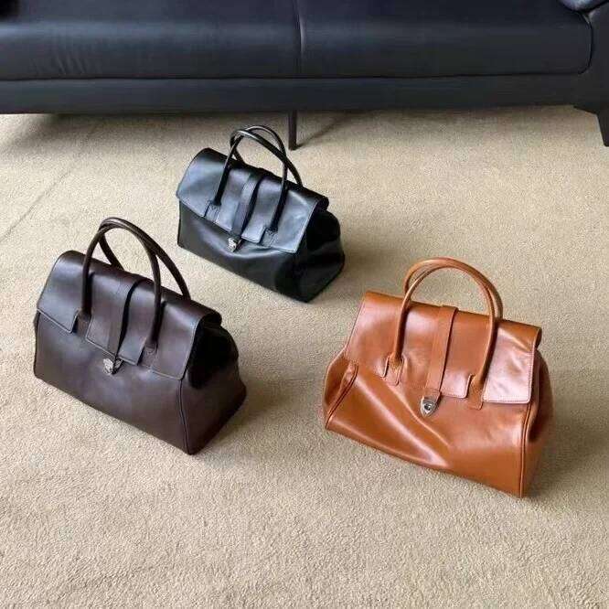 Women's Trendy High-End Feel Casual Vintage Handbag Large Capacity Commuter Tote Bag For Office Use