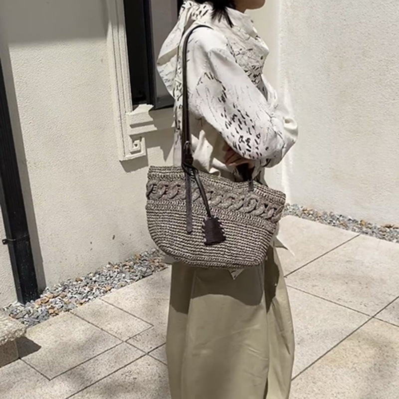 Free shipping designer bag Trendy New Women Bag 2025 Summer Straw Bag Fashion Versatile Beach Woven Bag Shoulder Bag Crossbody Handbag Trendy