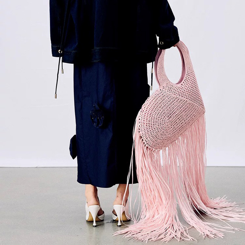 Free shipping designer bag 2025 New Blogger Style Tassel Woven Handbag Fashionable Heart-shaped Handheld Large Bag for Women Unique Trendy