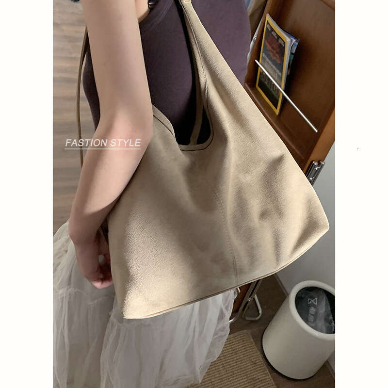 Autumn Suede Underarm for Women 2024 New Simple Tote designer bag Casual Large Capacity Shoulder Bag