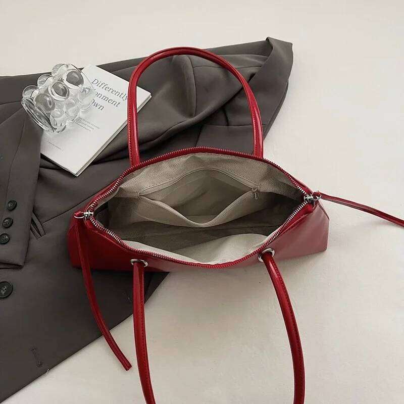 Fashion Women's Commuter Quality Pu Leather Underarm Ladies Large Capacity Shoulder Handbag Pillow Travel Bag Female