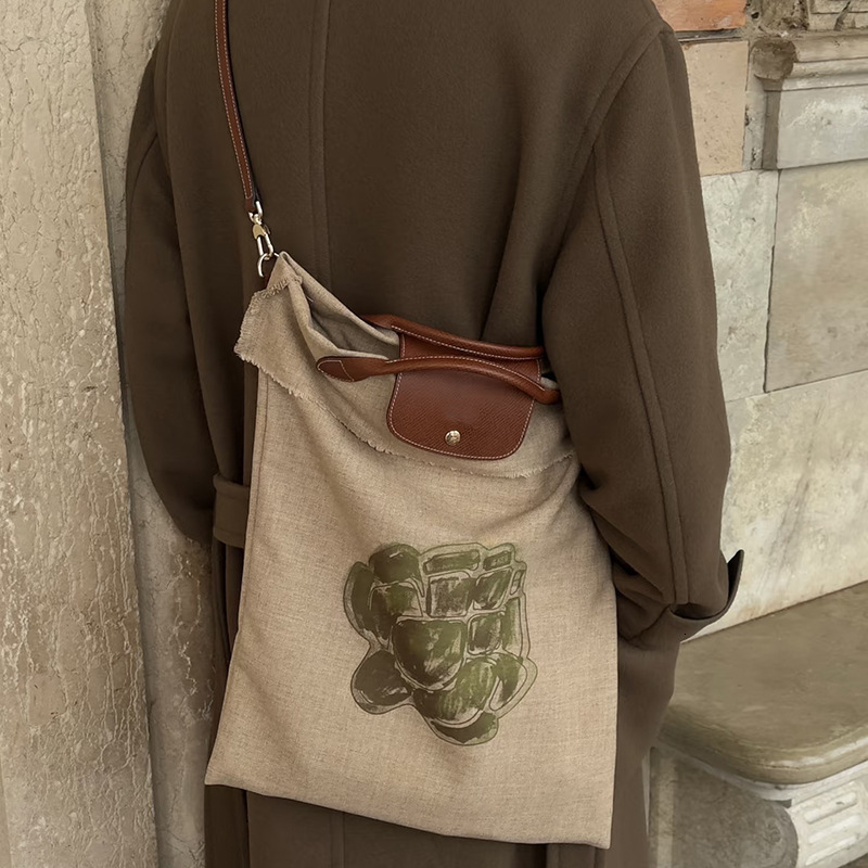 Free shipping designer bag 2025 New Canvas Pleated Shoulder Bag Lazy Style Cotton Linen Soft Crossbody Tote Bag Large Capacity Women Bag