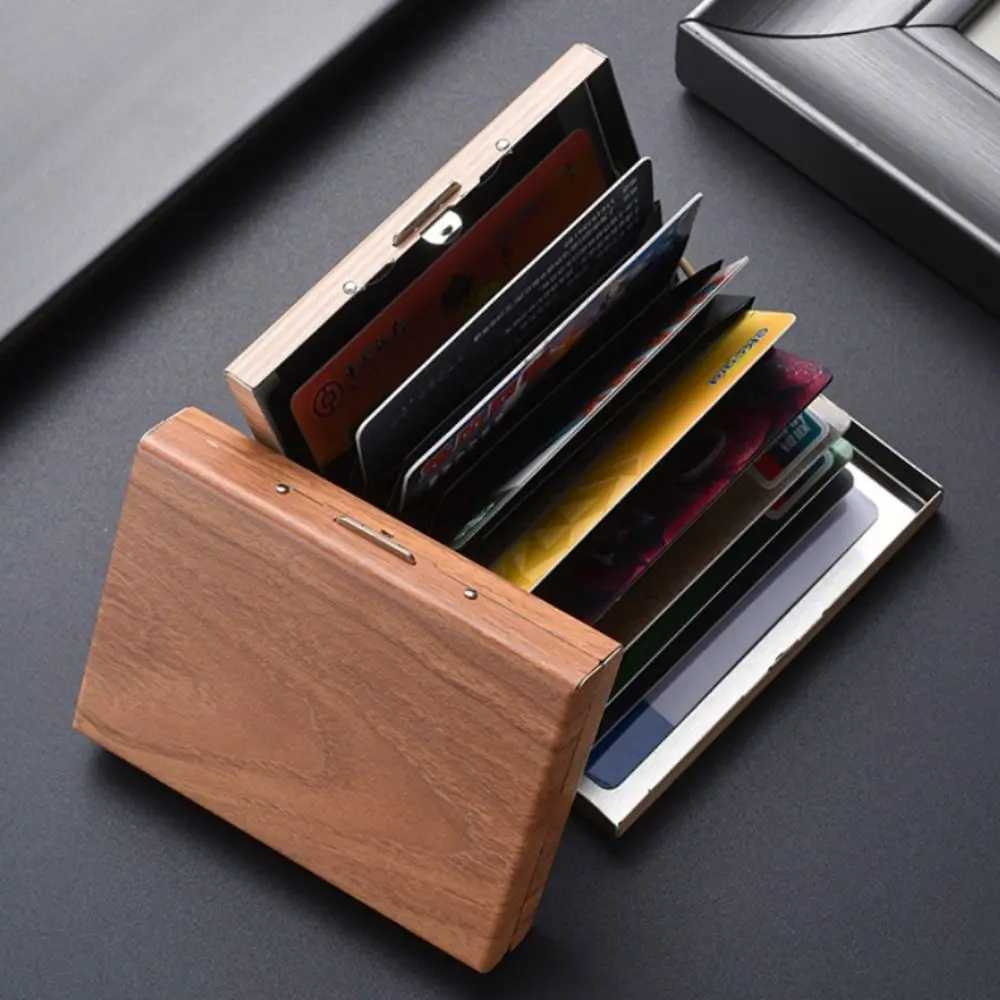 New Business Holder Business Card Box Stainless Steel Card Holder Men and Women Metal Ultra-thin Bank Cardholder Z250621