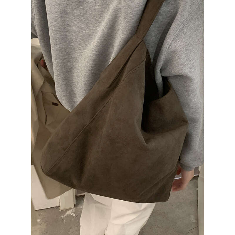 Casual designer bag Style Large Capacity Tote for Women 2024 New Autumn Winter Fashion Shoulder Versatile Underarm Bag
