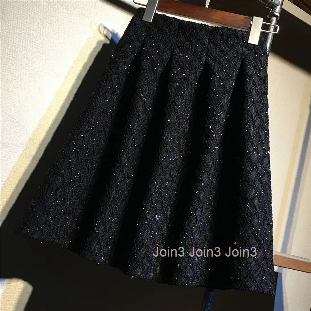 Solid Color A-line Women Skirts Vintage Fall Winter Saia High Waist Big Swing Saia 2025 Faldas De Mujer Temperament Mini Skirt