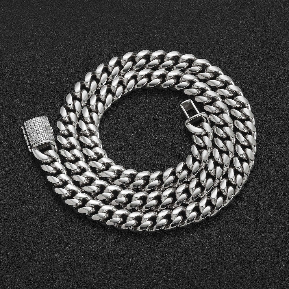 Hip Hop Stainless Round Polished Encrypted Cuban Chain Vacuum Plated Zircon Flip Clasp Titanium Steel Necklace 8602