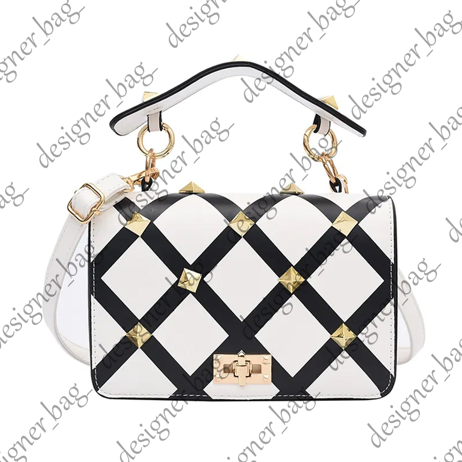 Luxury Designer Bag 2025 New Leather Bags Women Square Shoulder Bags Classic Black And White Plaid Messenger Bags Checkerboard Fashion Metal Rivet Cro